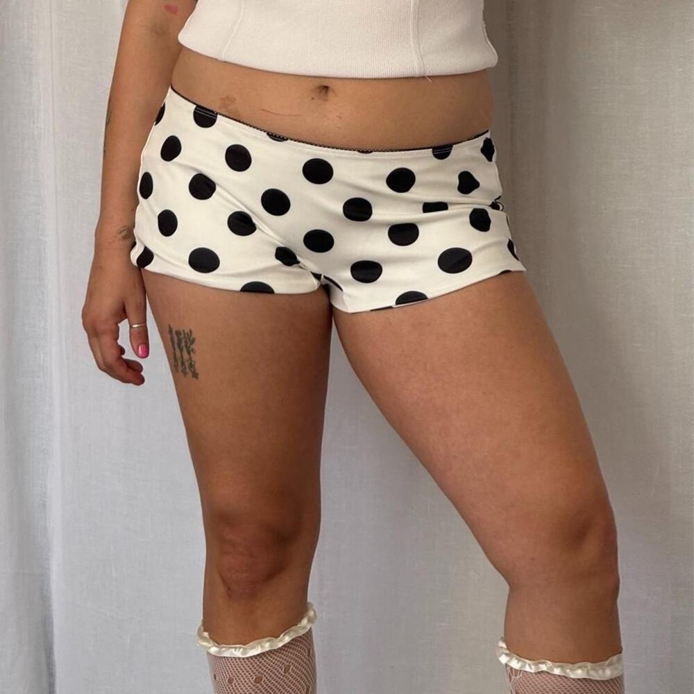 ✦ polka dot micro mini hot shorts ✦